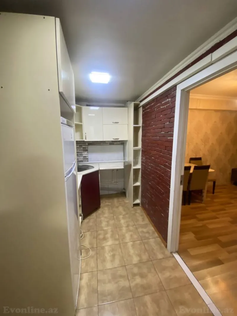 Kirayə verilir 2 otaqlı Mənzil Köhnə tikili 50 m² Həzi Aslanov m. - şəkil 10