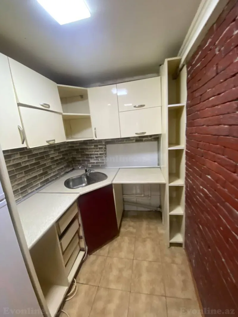 Kirayə verilir 2 otaqlı Mənzil Köhnə tikili 50 m² Həzi Aslanov m. - şəkil 12