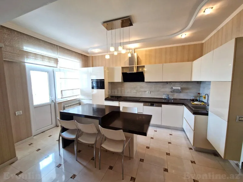 Kirayə verilir 4 otaqlı Mənzil Yeni tikili 175 m² Nəriman Nərimanov m. - şəkil 12