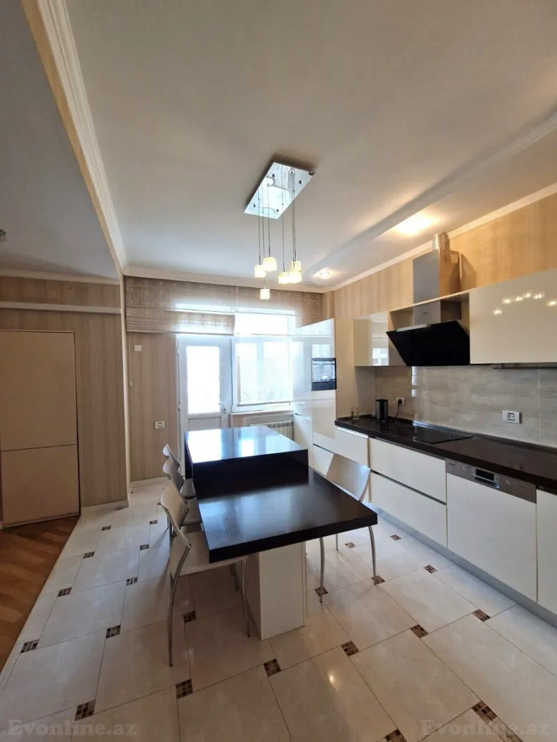 Kirayə verilir 4 otaqlı Mənzil Yeni tikili 175 m² Nəriman Nərimanov m. - şəkil 14