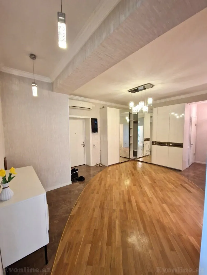 Kirayə verilir 4 otaqlı Mənzil Yeni tikili 175 m² Nəriman Nərimanov m. - şəkil 16
