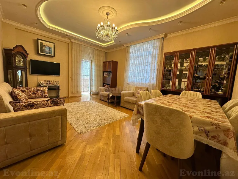 Satılır 3 otaqlı Mənzil Yeni tikili 140 m² İnşaatçılar m. - şəkil 2