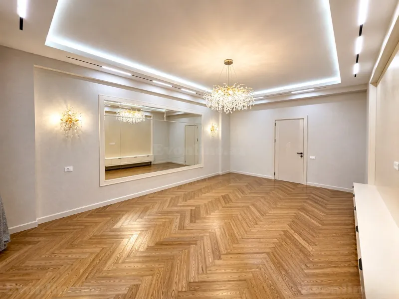 Satılır 4 otaqlı Mənzil Yeni tikili 185 m² Elmlər Akademiyası m. - şəkil 3