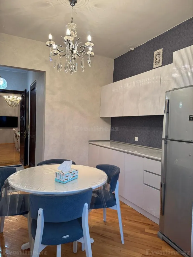 Kirayə verilir 4 otaqlı Mənzil Köhnə tikili 90 m² Qara Qarayev m. - şəkil 5