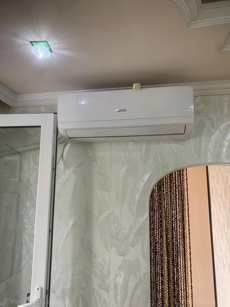 Satılır 4 otaqlı Mənzil Köhnə tikili 65 m² Memar Əcəmi m. - şəkil 19