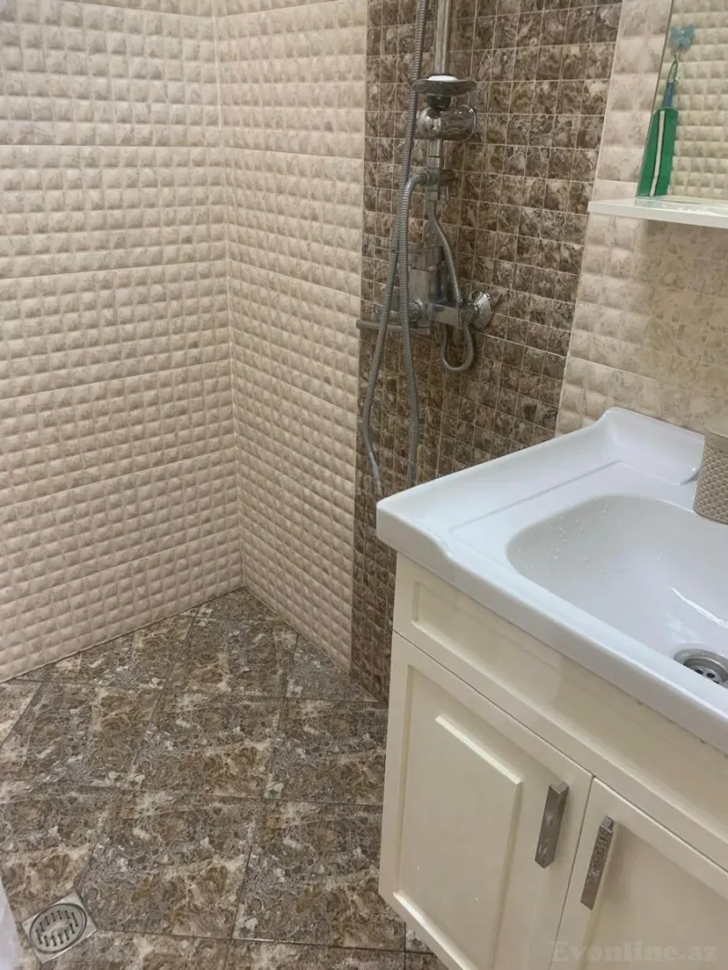 Satılır 4 otaqlı Mənzil Köhnə tikili 65 m² Memar Əcəmi m. - şəkil 20