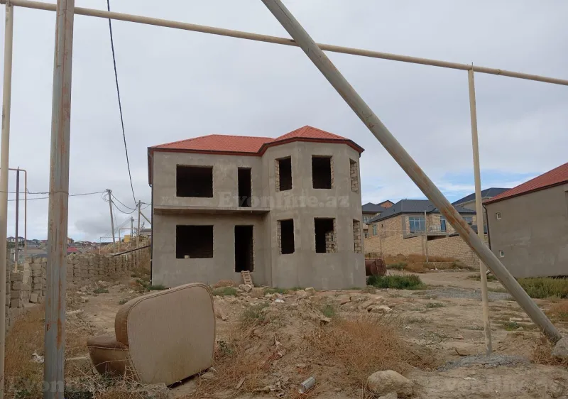 5 otaqlı Həyət evi 180 m² Badamdar Satılır