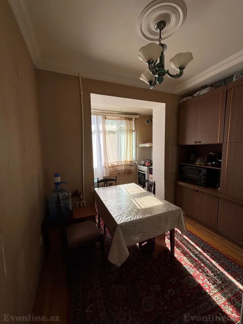 Satılır 4 otaqlı Mənzil Köhnə tikili 90 m² Yeni Günəşli - şəkil 9