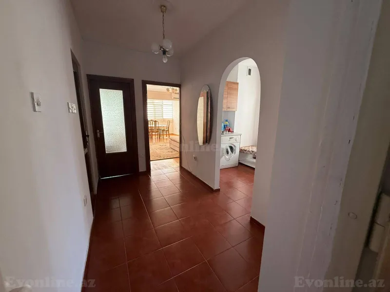 Kirayə verilir 2 otaqlı Mənzil Köhnə tikili 60 m² Nərimanov r. - şəkil 3