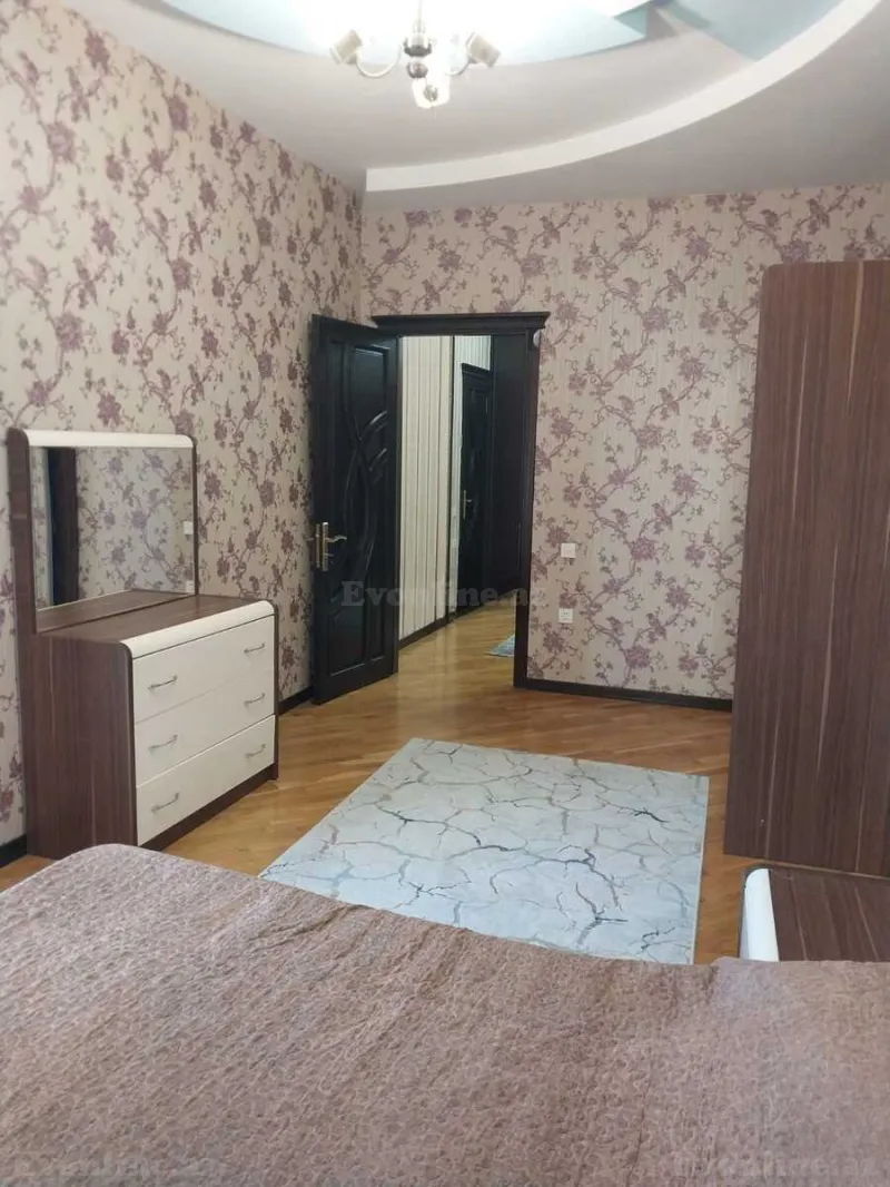 Kirayə verilir 3 otaqlı Mənzil Yeni tikili 140 m² 8 Noyabr m. - şəkil 3
