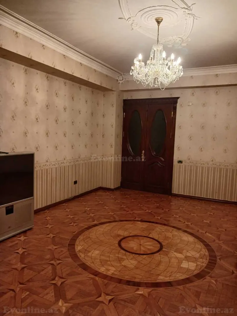 3 otaqlı Mənzil 130 m² Nərimanov r. Kirayə verilir