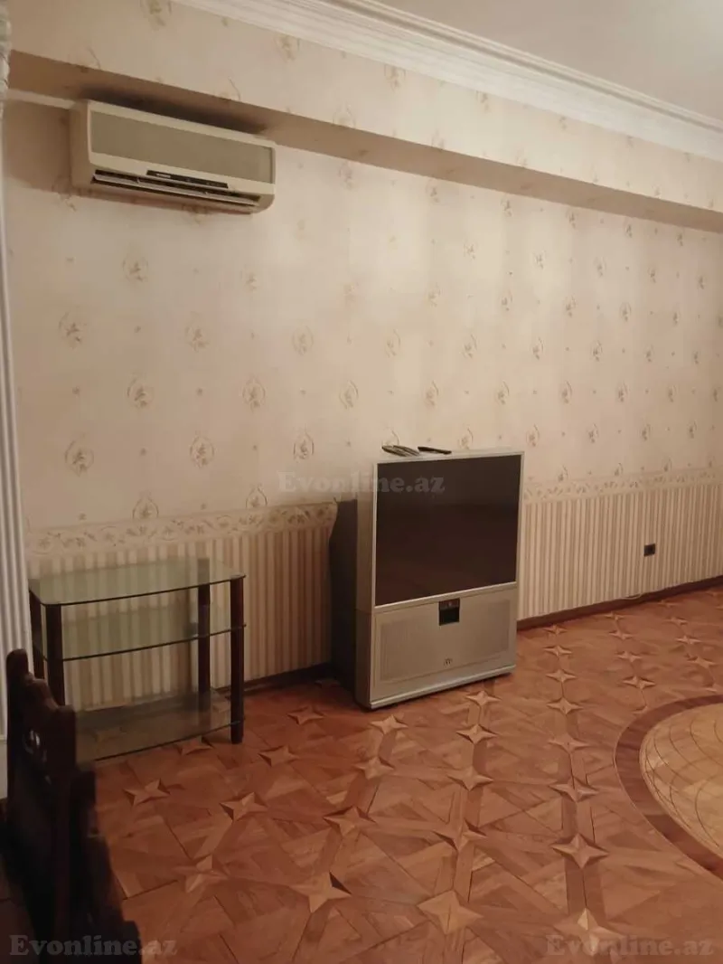 Kirayə verilir 3 otaqlı Mənzil Yeni tikili 130 m² Nərimanov r. - şəkil 6