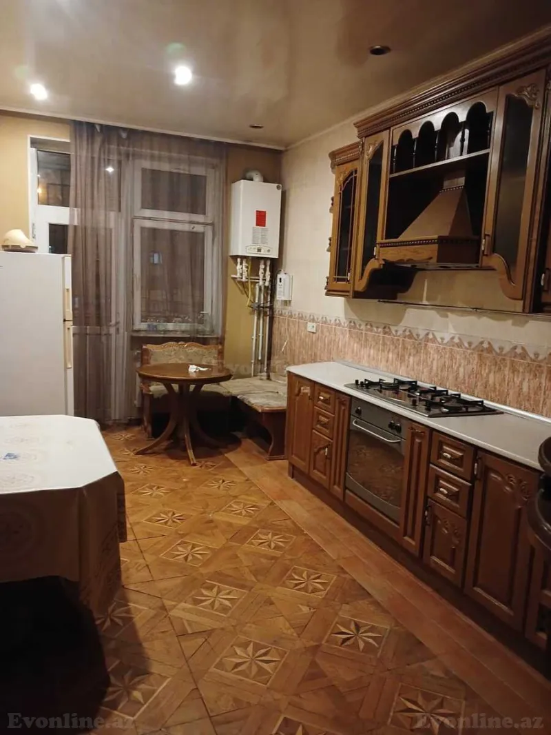 Kirayə verilir 3 otaqlı Mənzil Yeni tikili 130 m² Nərimanov r. - şəkil 15