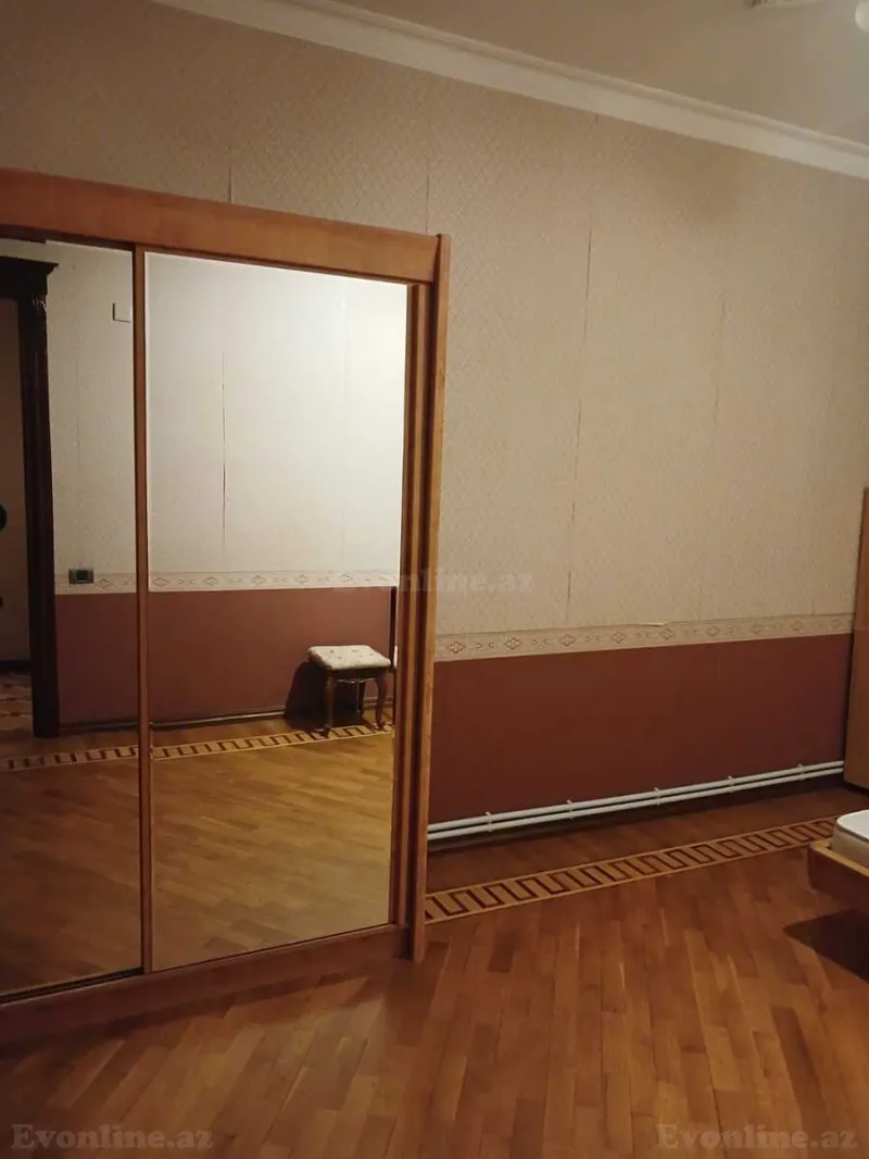 Kirayə verilir 3 otaqlı Mənzil Yeni tikili 130 m² Nərimanov r. - şəkil 19