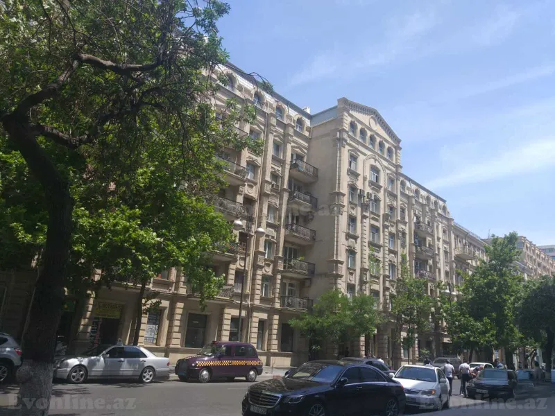 2 otaqlı Mənzil 60 m² Sahil m. Kirayə verilir
