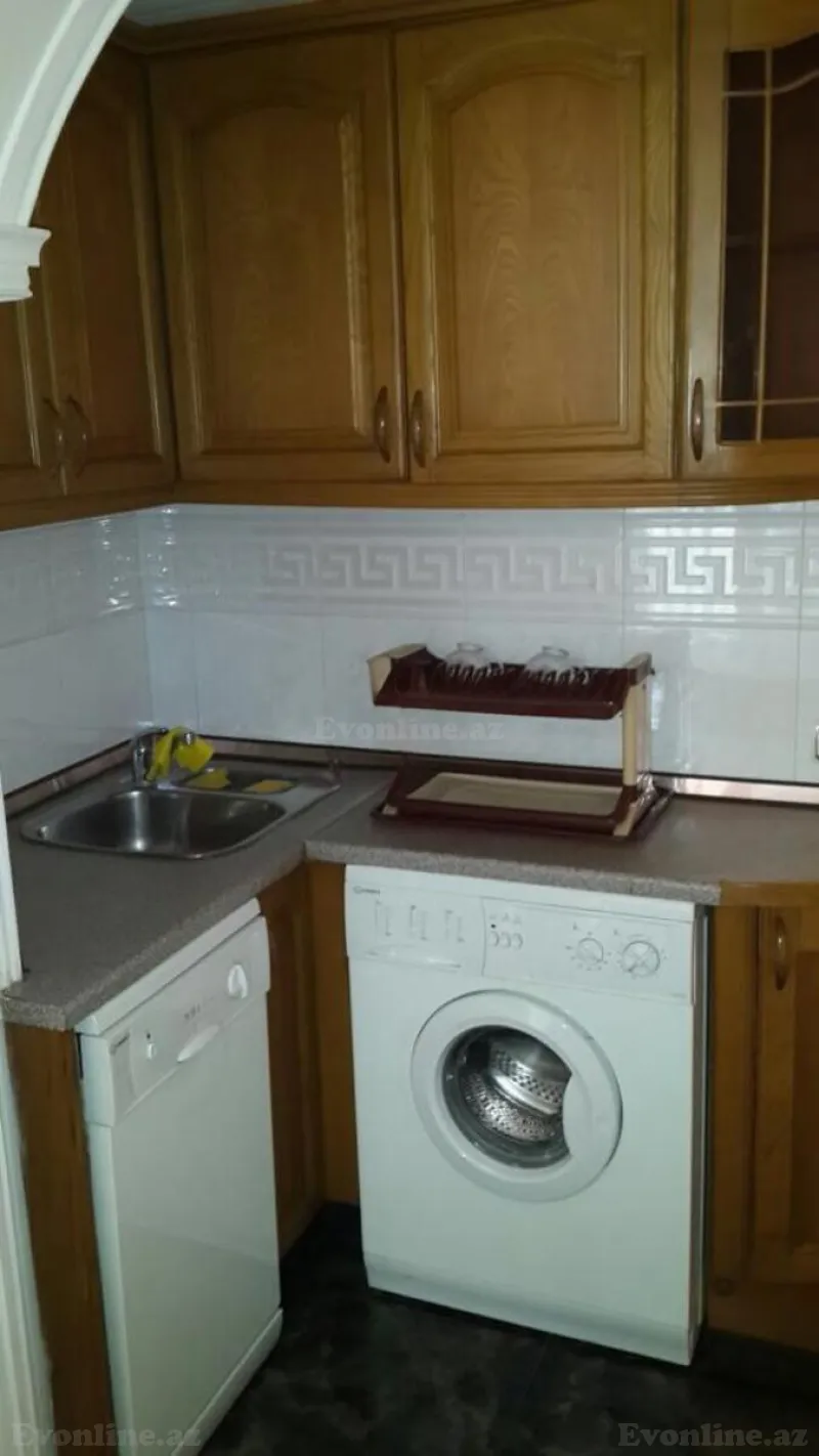 Kirayə verilir 2 otaqlı Mənzil Köhnə tikili 60 m² Sahil m. - şəkil 6