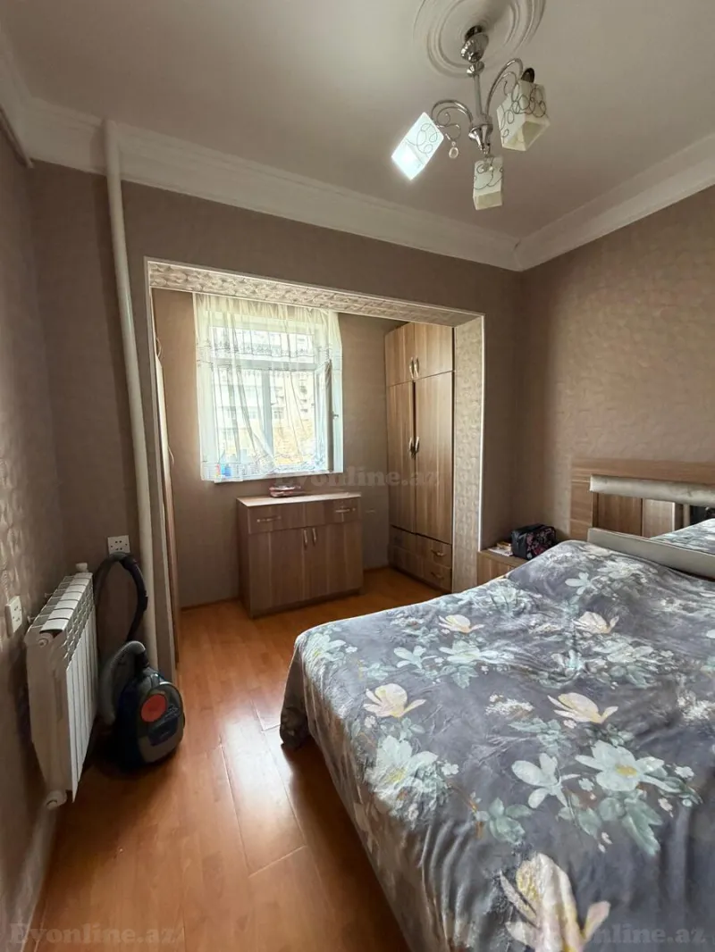 Satılır 2 otaqlı Mənzil Köhnə tikili 45 m² 8-ci mikrorayon - şəkil 3