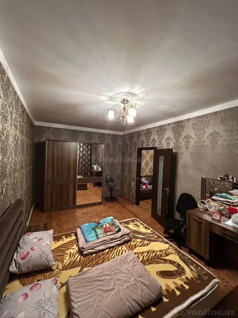Satılır 5 otaqlı Mənzil Köhnə tikili 100 m² Həzi Aslanov m. - şəkil 19
