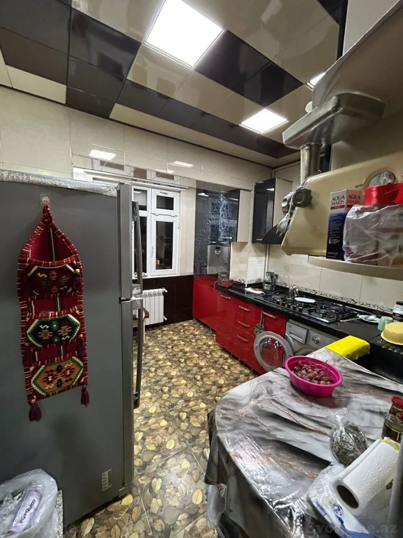 Satılır 5 otaqlı Mənzil Köhnə tikili 100 m² Həzi Aslanov m. - şəkil 21