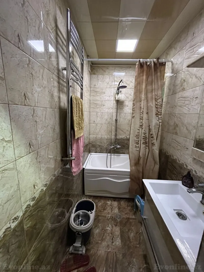 Satılır 5 otaqlı Mənzil Köhnə tikili 100 m² Həzi Aslanov m. - şəkil 22