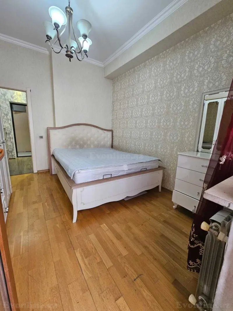 Satılır 2 otaqlı Mənzil Yeni tikili 50 m² Qara Qarayev m. - şəkil 4