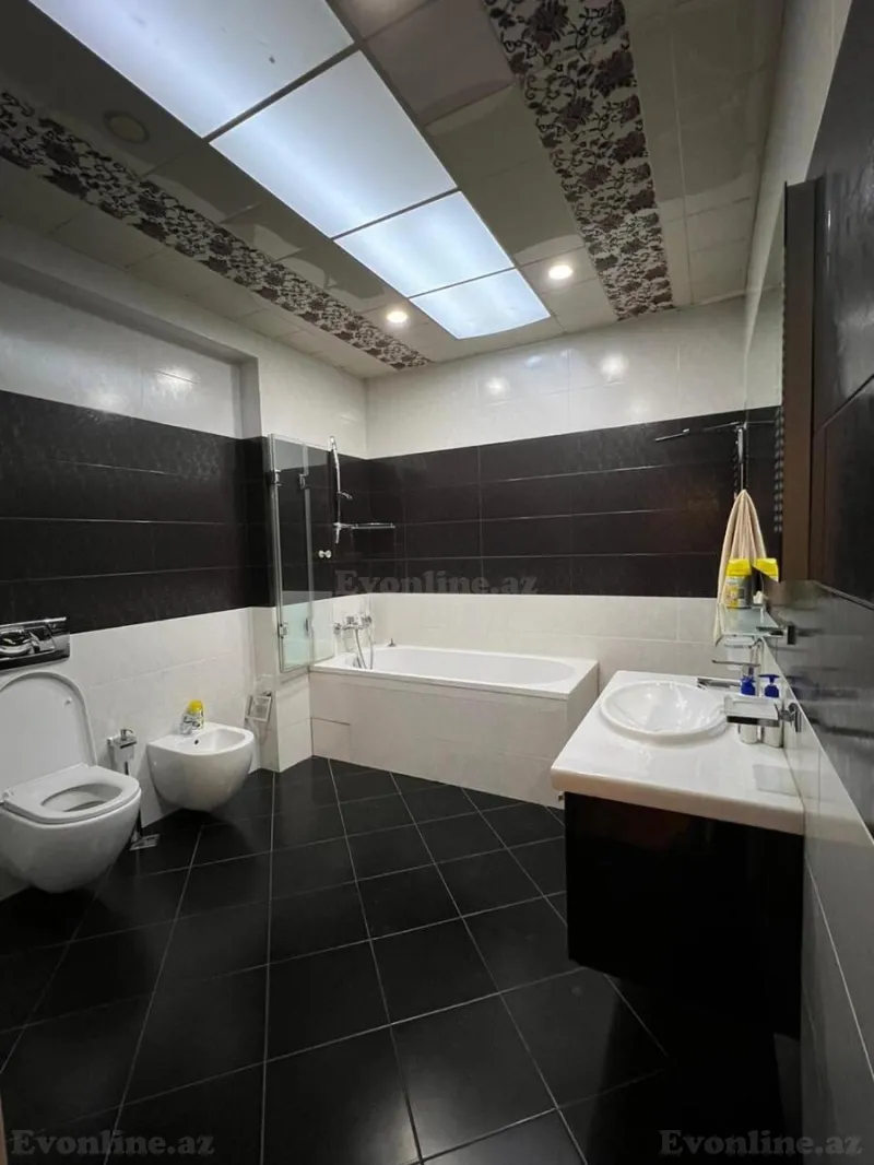 Kirayə verilir 3 otaqlı Mənzil Yeni tikili 145 m² Gənclik m. - şəkil 6