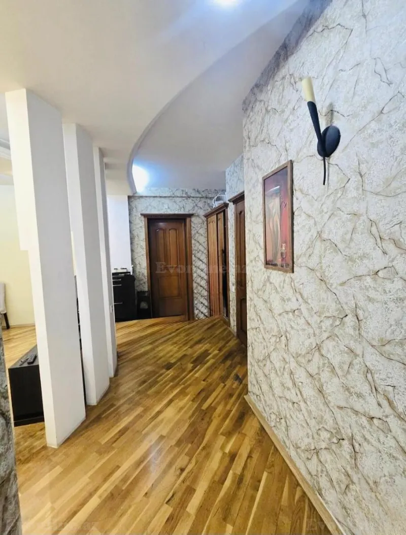 Satılır 3 otaqlı Mənzil Yeni tikili 145 m² 28 May m. - şəkil 7