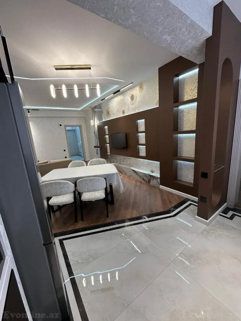 3 otaqlı Mənzil 80 m² Bakmil m. Kirayə verilir