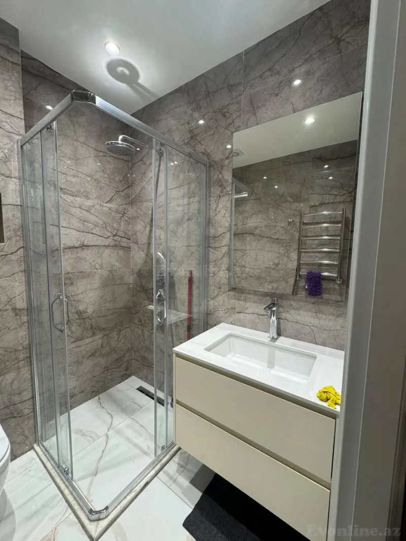 Kirayə verilir 3 otaqlı Mənzil Yeni tikili 80 m² Bakmil m. - şəkil 9