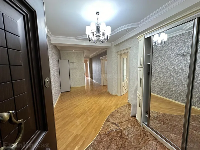 Kirayə verilir 4 otaqlı Mənzil Yeni tikili 195 m² Nəsimi r. - şəkil 8