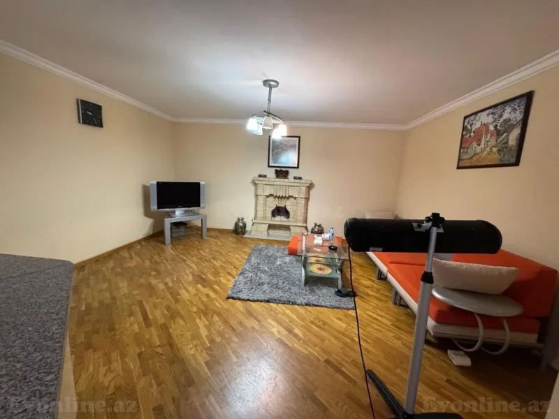 Satılır 2 otaqlı Mənzil Köhnə tikili 92 m² İçərişəhər m. - şəkil 2