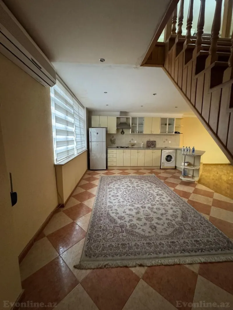 Satılır 2 otaqlı Mənzil Köhnə tikili 92 m² İçərişəhər m. - şəkil 3