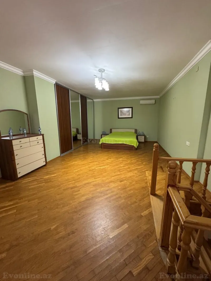 Satılır 2 otaqlı Mənzil Köhnə tikili 92 m² İçərişəhər m. - şəkil 4