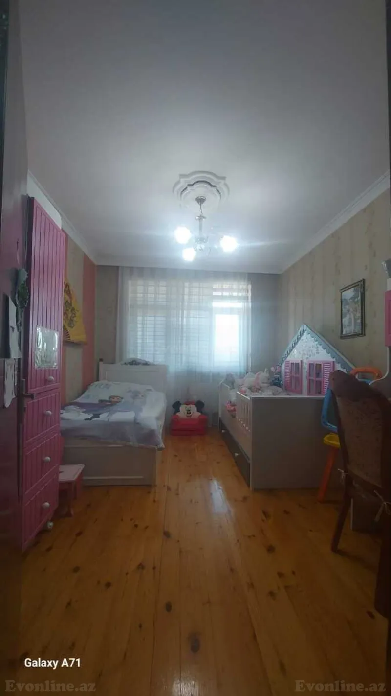 Satılır 5 otaqlı Mənzil Köhnə tikili 120 m² Bakıxanov - şəkil 5