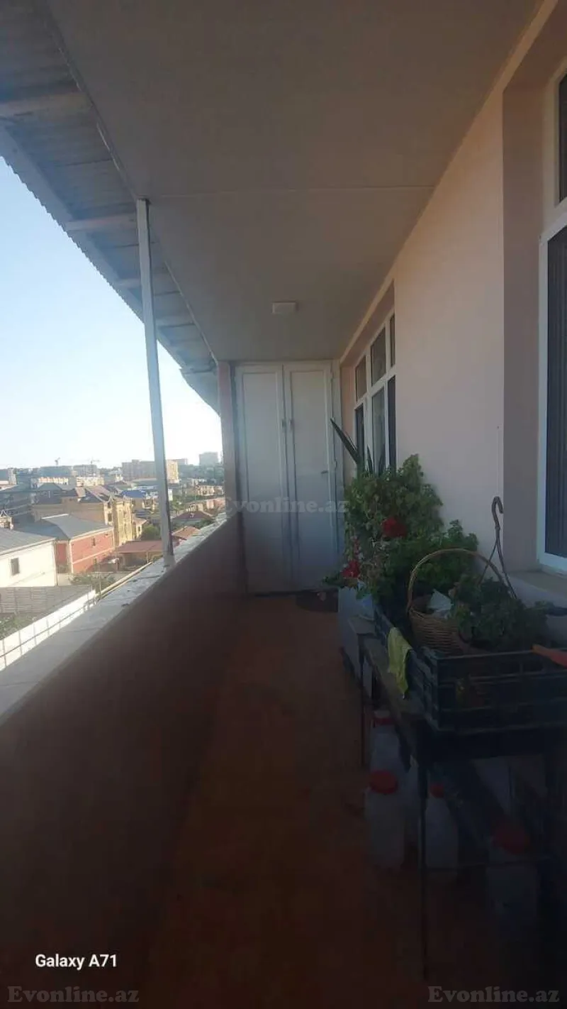 Satılır 5 otaqlı Mənzil Köhnə tikili 120 m² Bakıxanov - şəkil 15
