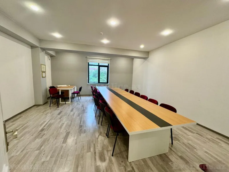 Kirayə verilir Ofis 700 m² Qara Qarayev m. - şəkil 9