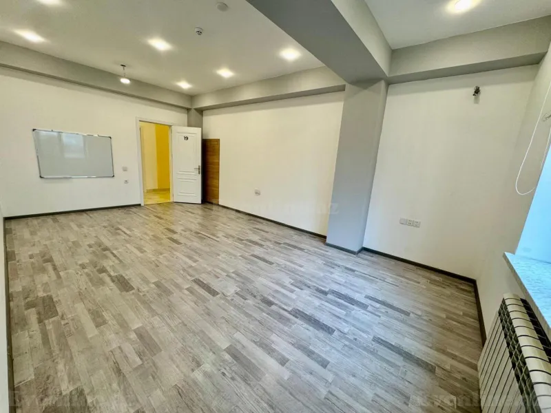 Kirayə verilir Ofis 700 m² Qara Qarayev m. - şəkil 17