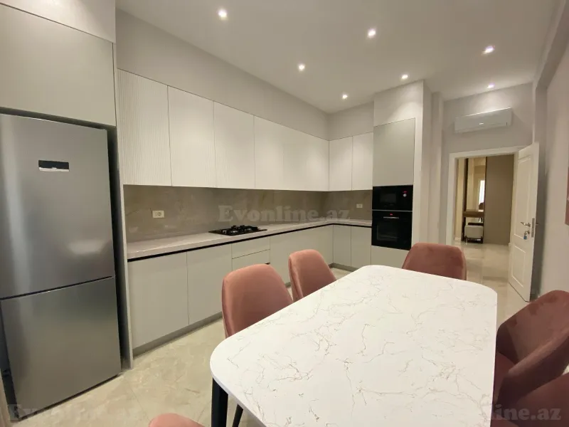 Kirayə verilir 3 otaqlı Mənzil Yeni tikili 176 m² Nizami m. - şəkil 10