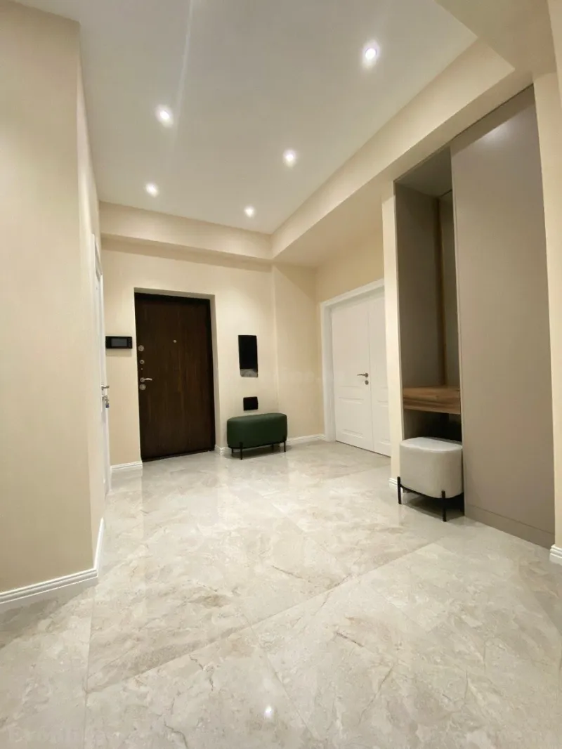 Kirayə verilir 3 otaqlı Mənzil Yeni tikili 176 m² Nizami m. - şəkil 11