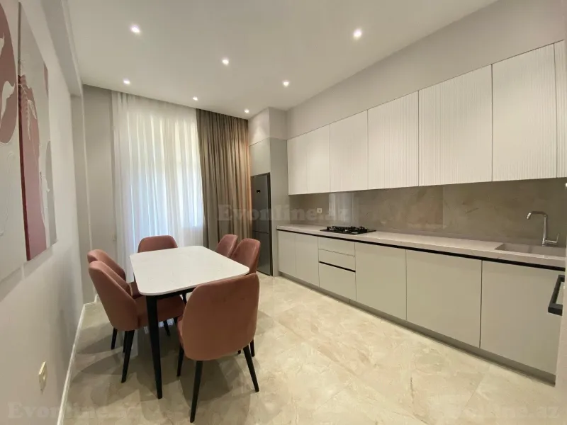 Kirayə verilir 3 otaqlı Mənzil Yeni tikili 176 m² Nizami m. - şəkil 18