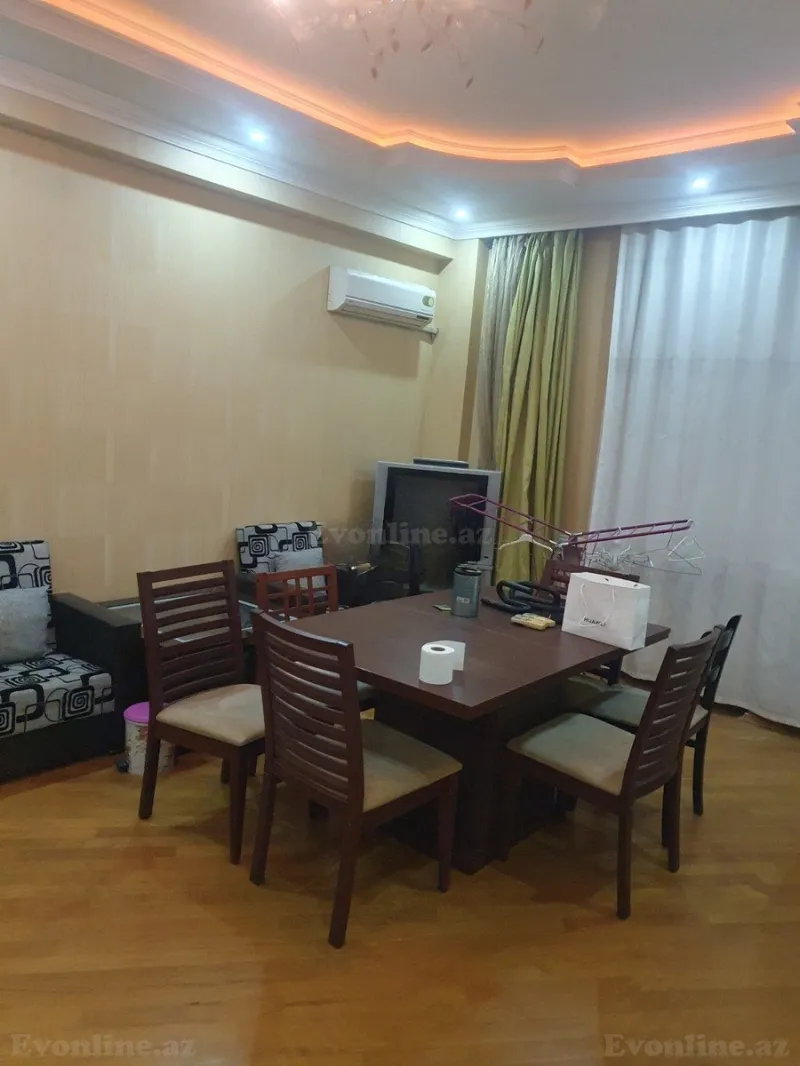 2 otaqlı Mənzil 75 m² Xətai r. Kirayə verilir