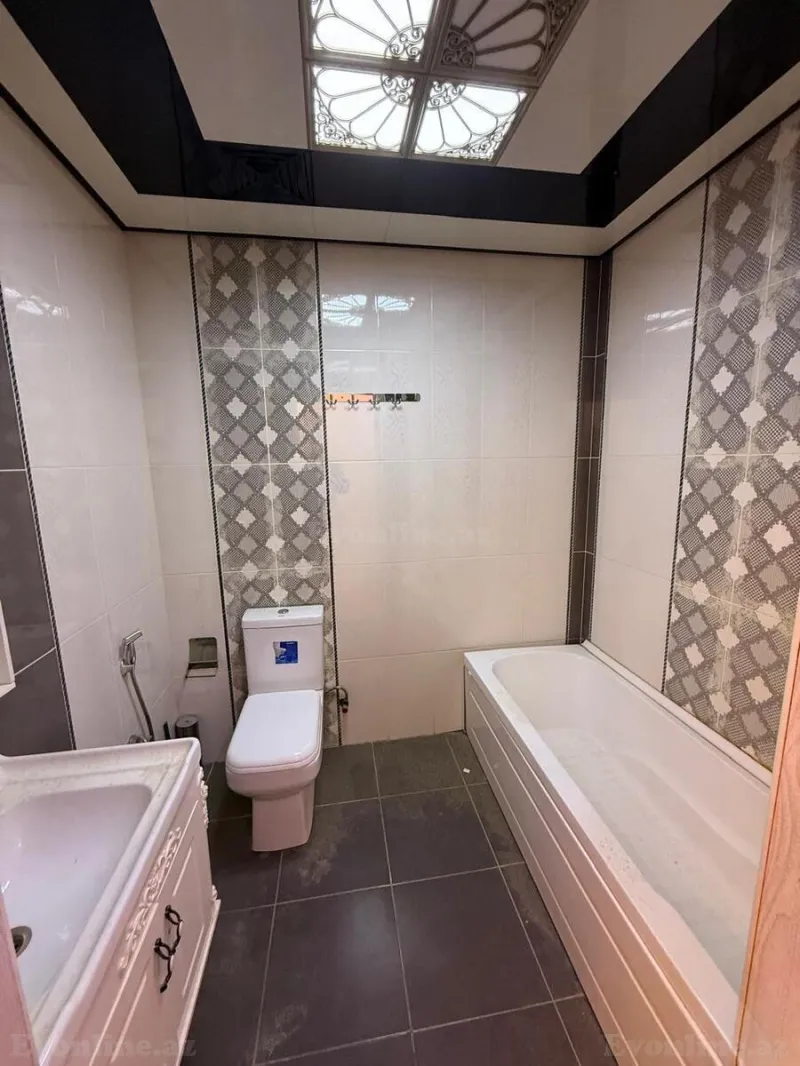 Satılır 3 otaqlı Mənzil Yeni tikili 130 m² Həzi Aslanov m. - şəkil 15