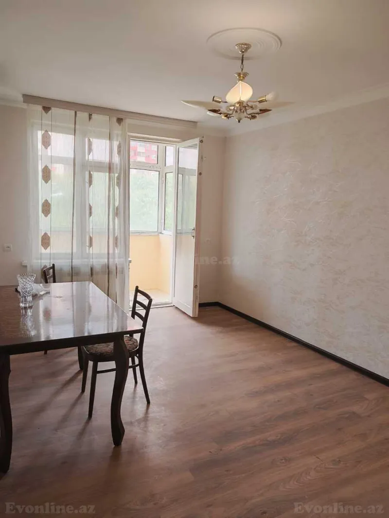 Kirayə verilir 2 otaqlı Mənzil Köhnə tikili 50 m² Neftçilər m. - şəkil 2