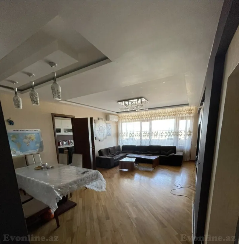 4 otaqlı Mənzil 140 m² H.Əliyev pr. Satılır