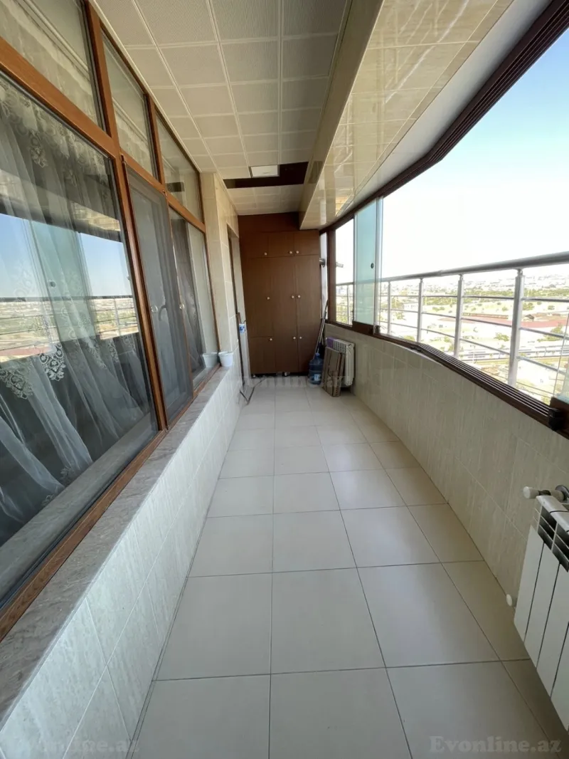 Satılır 4 otaqlı Mənzil Yeni tikili 140 m² H.Əliyev pr. - şəkil 5
