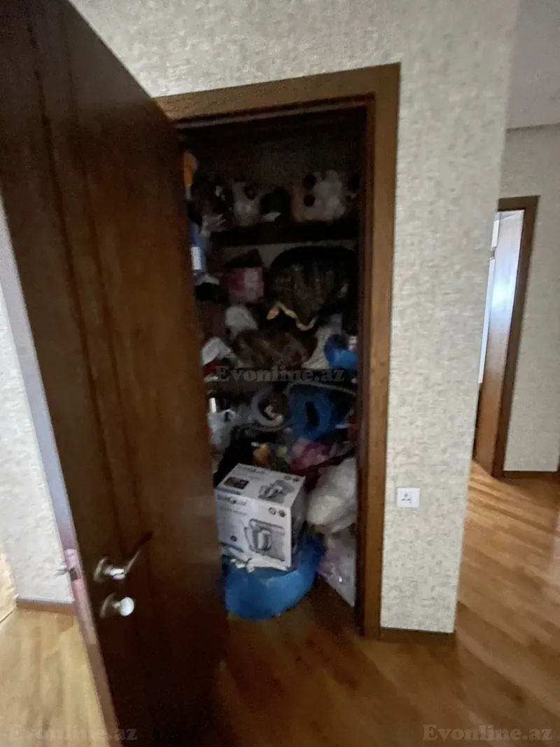 Satılır 4 otaqlı Mənzil Yeni tikili 140 m² H.Əliyev pr. - şəkil 14