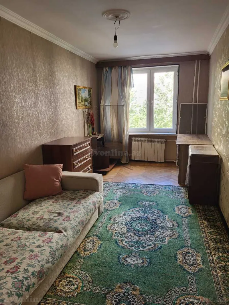 3 otaqlı Mənzil 80 m² İnşaatçılar m. Kirayə verilir