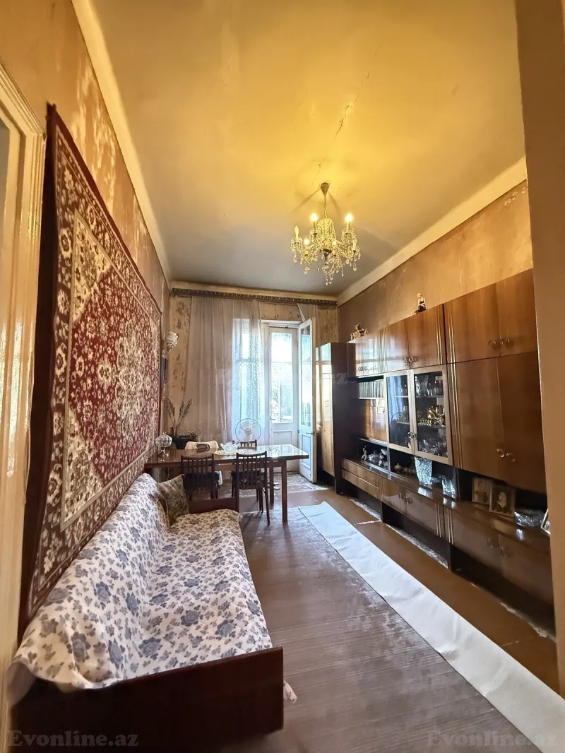Satılır 2 otaqlı Mənzil Köhnə tikili 60 m² Nəriman Nərimanov m. - şəkil 2