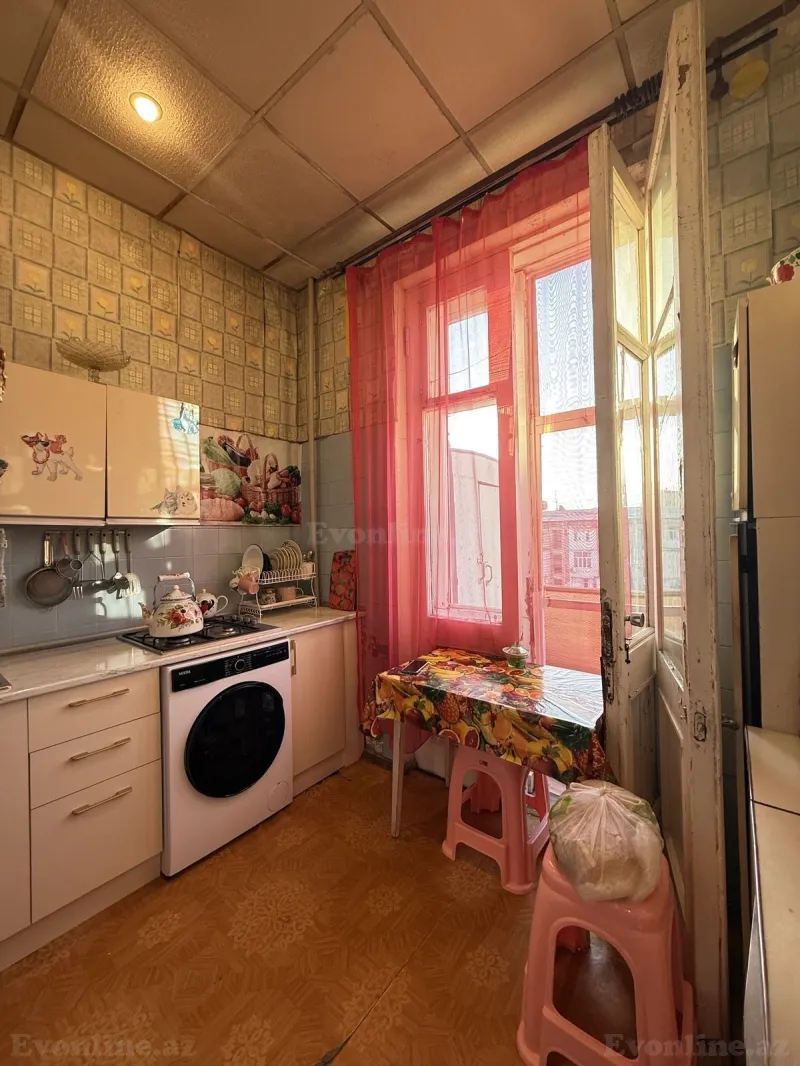Satılır 2 otaqlı Mənzil Köhnə tikili 60 m² Nəriman Nərimanov m. - şəkil 9