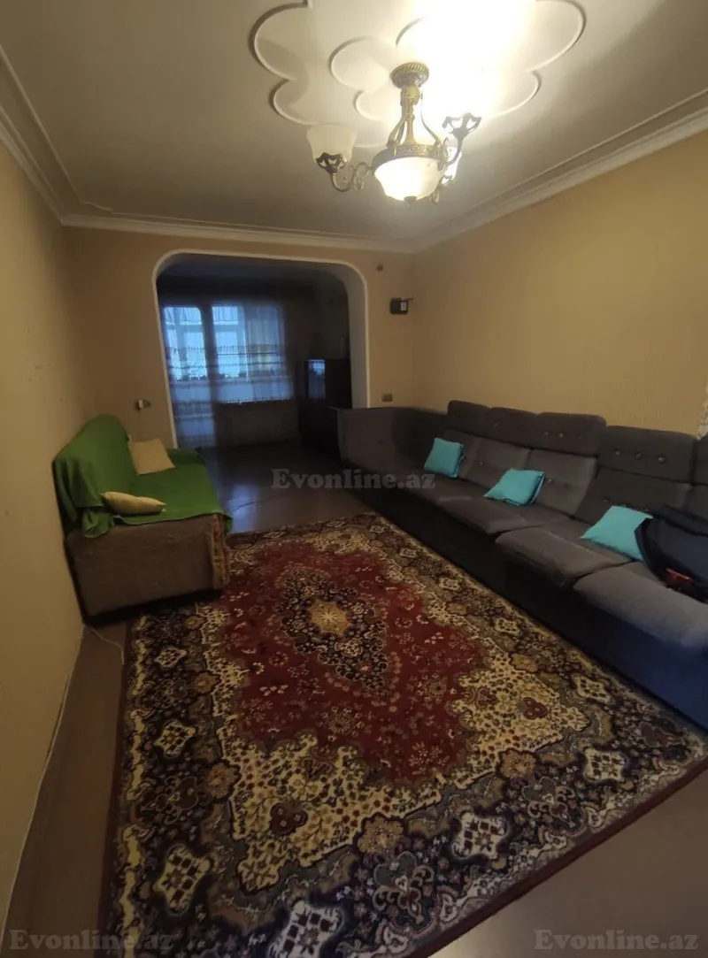 3 otaqlı Mənzil 80 m² Elmlər Akademiyası m. Satılır